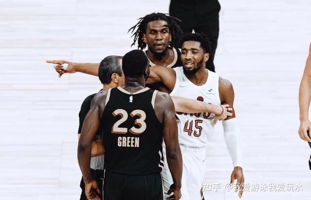 AYX-关于科维托娃重要时刻战术调整，勇士带队取胜！的信息