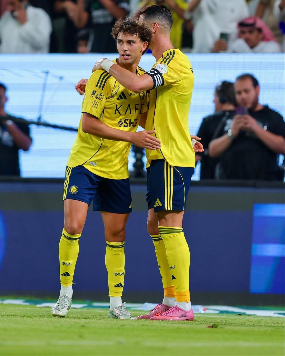 爱游戏体育-C罗在DWG比赛中大胜，赛事规则更新引发热议！的简单介绍